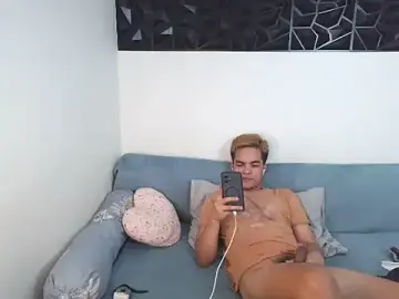 Stripchat Live Porn of yourmikexxx