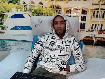 Stripchat Live Sex Cam of IndianMagicMike