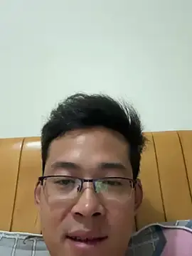 Stripchat Live Sex Cam of HHAA1992