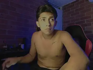 Stripchat Live Sex Cam of ethann2_