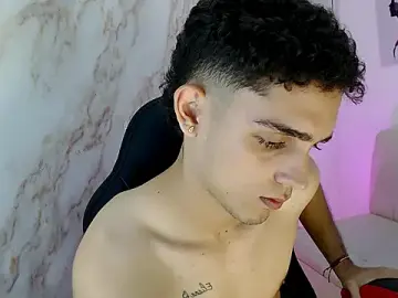 Stripchat Live Sex of nathan_shimmer