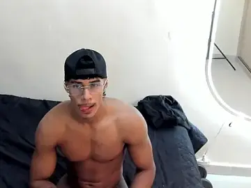 Stripchat Sex Cam of Joao_da_silva19