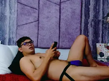 Stripchat Adult Video Chat of DaveJonesz