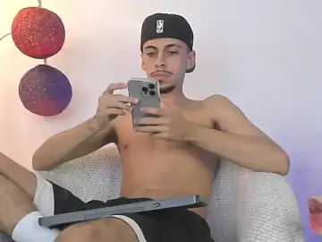 Stripchat Adult Webcam of Nikolay_dimitrov
