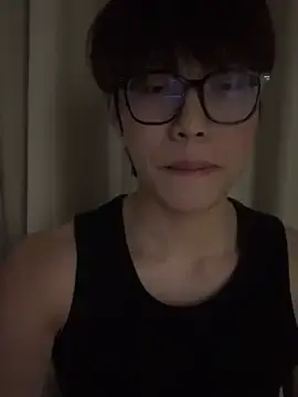 Stripchat Sex Cam of Ethan7063