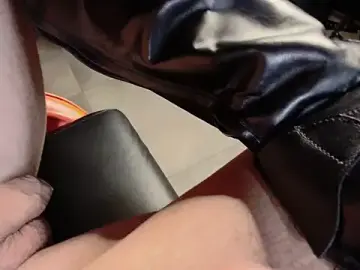 Stripchat Watch Live Sex Cams of dirty-boss