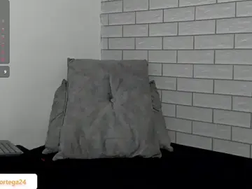 Stripchat Watch Live Sex Cams of randyortega1