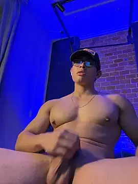 Stripchat Live Sex Cam of GrayAndrews