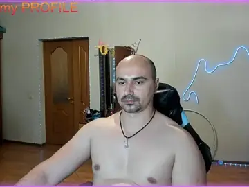 Stripchat Adult Webcam of -SexyDaddy-