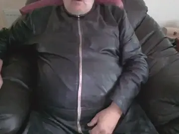 Stripchat Live Sex Cam of Leatherman63