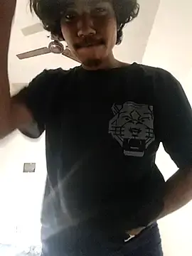 Stripchat Free Live Porn of Handsome_star