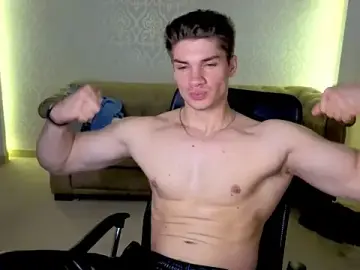 Stripchat Best Webcam of MaxKaiden