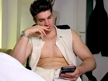 Stripchat Watch Live Sex Cams of MaxKaiden