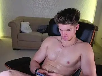 Stripchat Live Porn of MaxKaiden