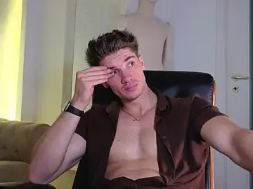 Stripchat Free Porn Cam of MaxKaiden
