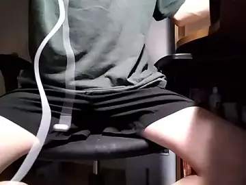 Stripchat Sex Cam of Phil_6677