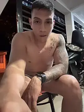 Stripchat Best live sex cam show of OliverWest04