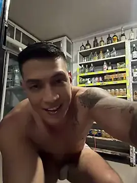 Stripchat Free Porn Cam of OliverWest04