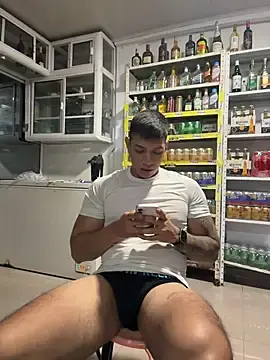 Stripchat Live Sex of OliverWest04