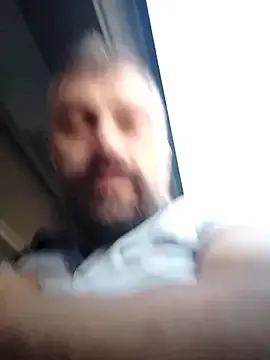 Stripchat Watch Live Sex Cams of kevgir08