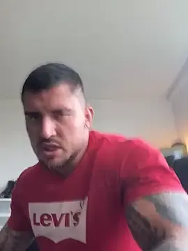 Stripchat Free Porn Cam of DimitriSullivan_