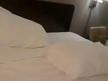 Stripchat Free Porn Cam of RosesRomeo