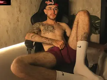 Stripchat Watch Live Sex Cams of CodyWalkerR