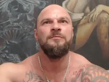 Stripchat Free Porn Cam of viking_30