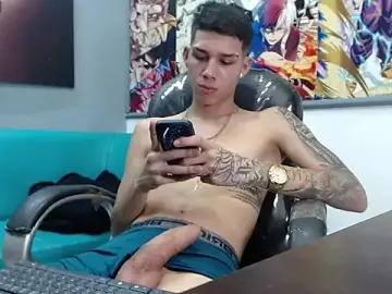 Stripchat Watch Live Sex Cams of paul_ponce