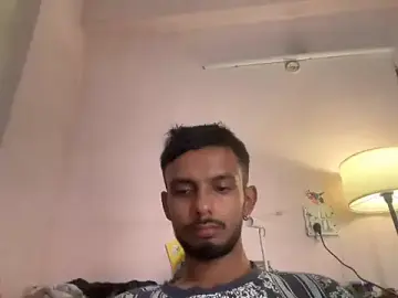Stripchat Live Sex Cam of CutieDickBoiii
