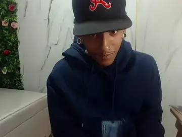 Stripchat Live Sex Cam of ManSant