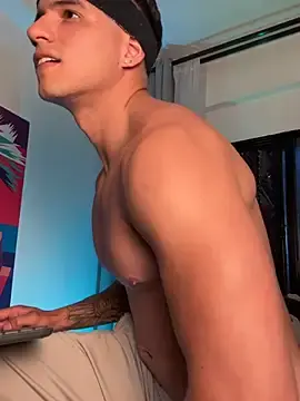 Stripchat Adult Webcam of Jamess_White