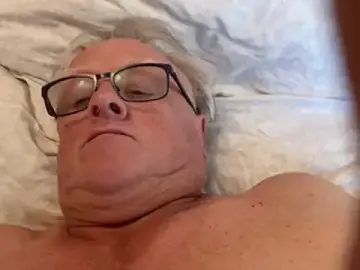 Stripchat Adult Webcam of bigbadjon69