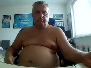 Stripchat Best live sex cam show of Robert_SK1