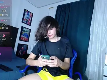 Stripchat Live Porn of andyboy-