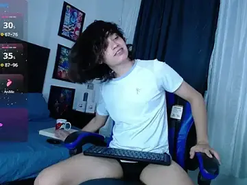 Stripchat Live Sex of andyboy-