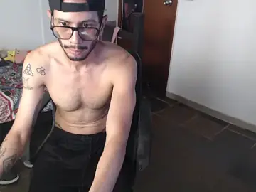 Stripchat Sex Cam of alisterxxx