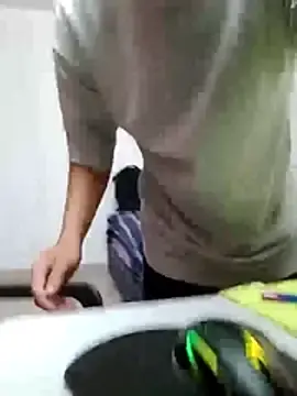 Stripchat Live Sex of SrIncognito666