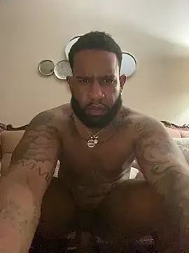 Stripchat Sex Cam of MilkyMontana