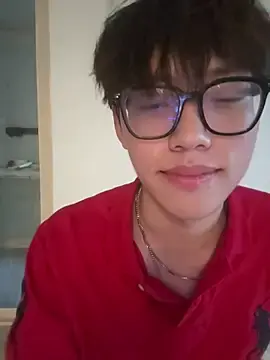 Stripchat Free Live Porn of Ethan_64724