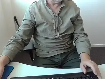 Stripchat Watch Live Sex Cams of Buggemann