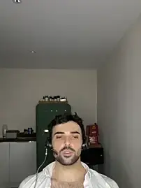 Stripchat Live Sex Cam of eauminerale