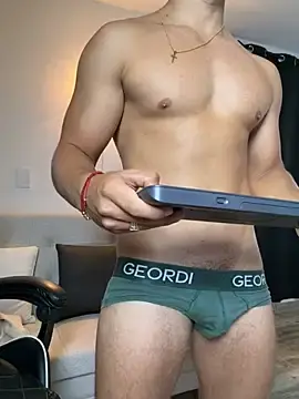 Stripchat Free Live Porn of SEAN_CRUISE