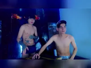 Xlovecam Sex Cam of TheShiningMen