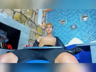 Xlovecam Nude Webcam of EthanWolff