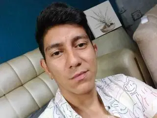 Xlovecam Free Porn Cam of SanderNoah