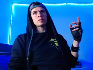 Xlovecam Private Sex Chat of DreamHunterdz