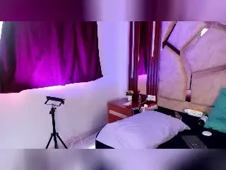 Xlovecam Free Porn Cam of VanyAngel