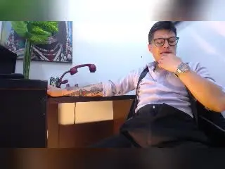 Xlovecam Live Porn of AquilesTaylor