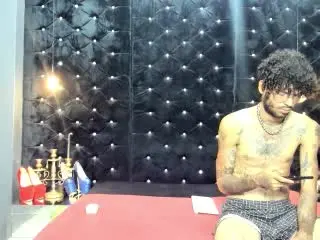 Xlovecam Live Sex Cam of JeniferandBenn